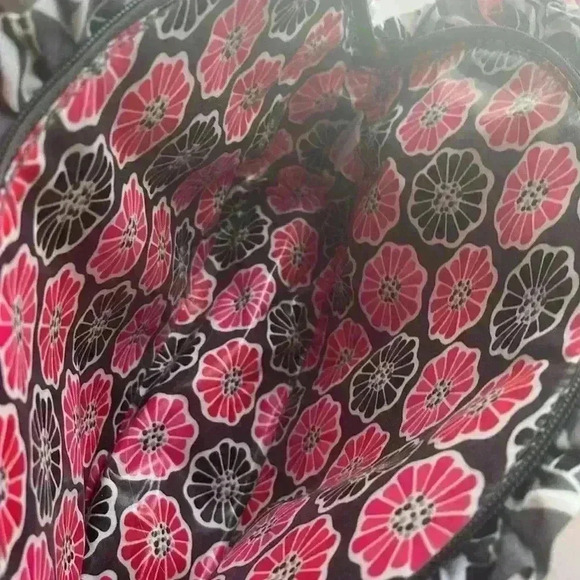 Vera Bradley ruffle top travel/cosmetic bags excellent condition - Picture 5 of 7